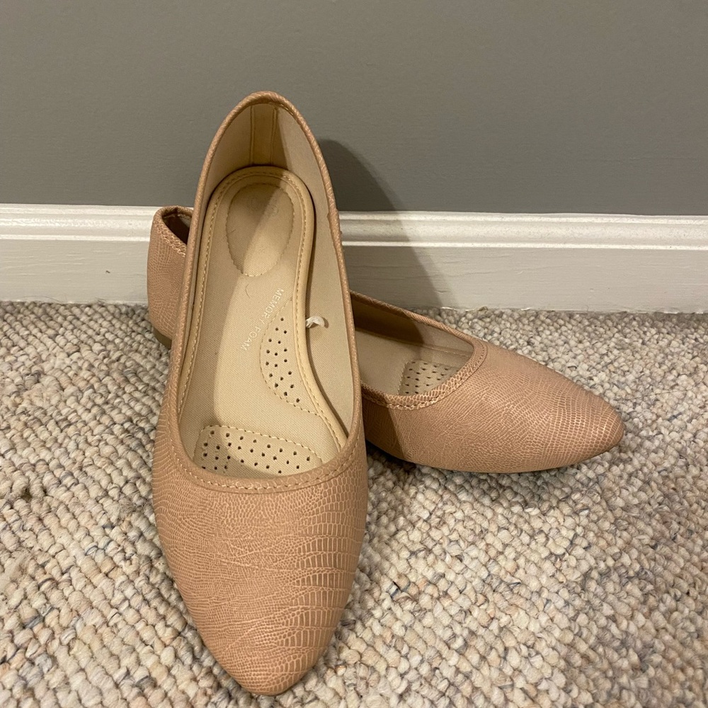 Light pink, memory foam slip on flats